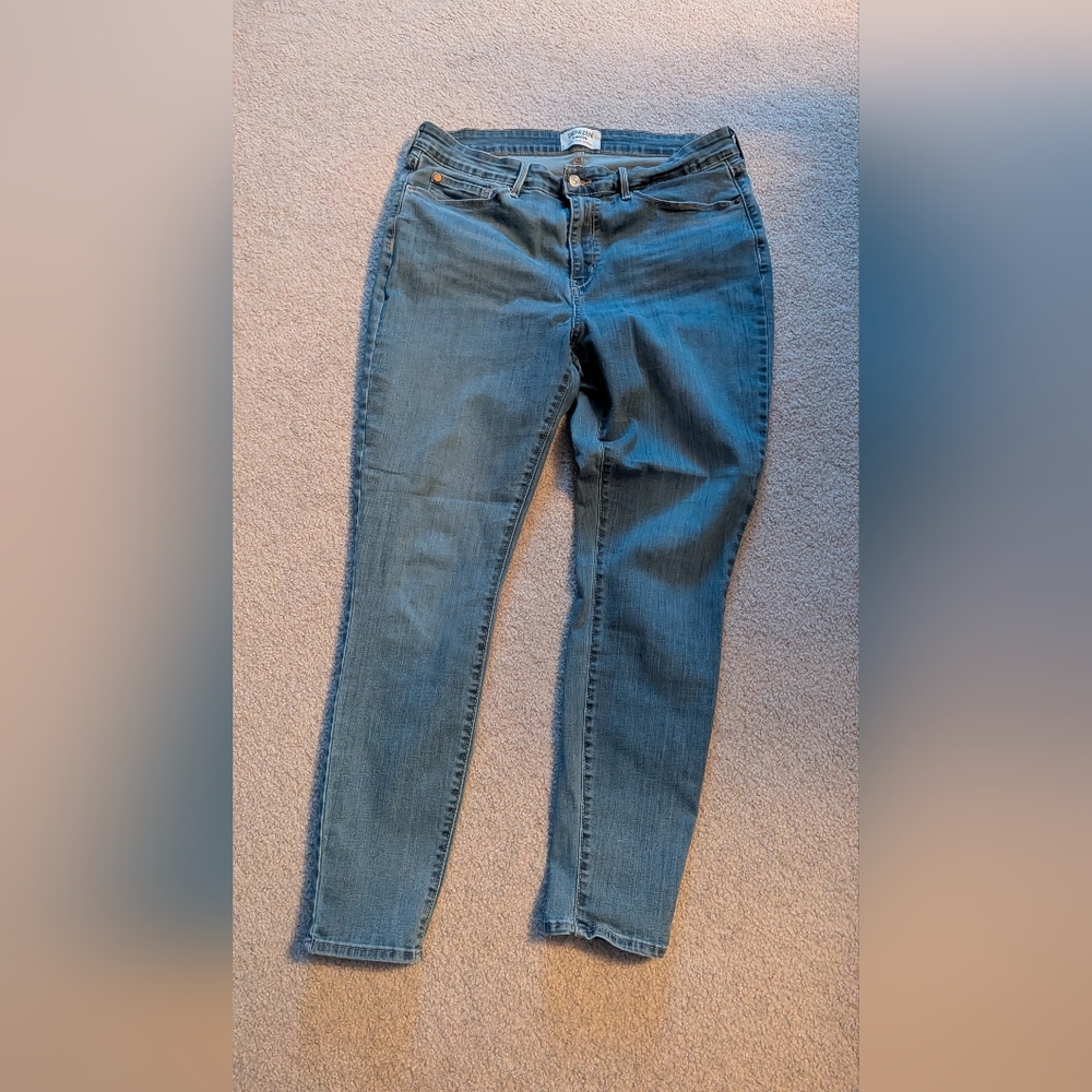 Denizen from Levi's Women's Skinny Jeans Blue